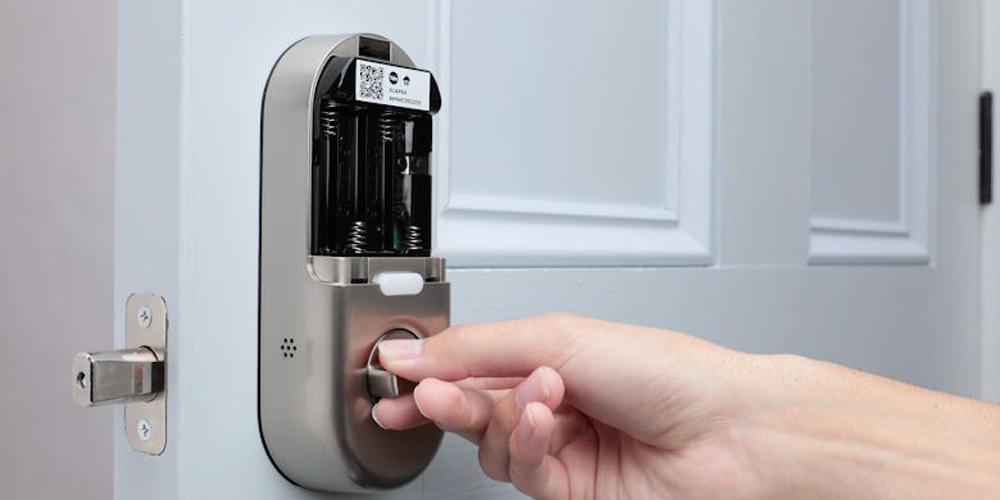 https://www.jabincare.com/wp-content/uploads/2021/07/Lock-set-installation.jpg