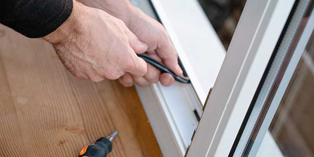 https://www.jabincare.com/wp-content/uploads/2021/07/window-installation-1.jpg